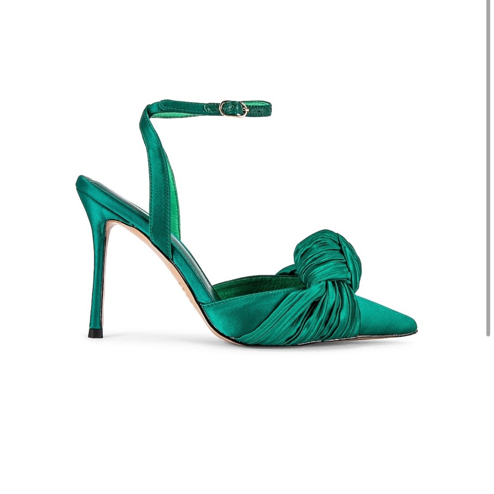 Alias Mae Bonnie Pump